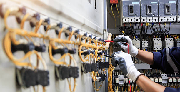 Professional Electrician technician working in Treasure Island, FL